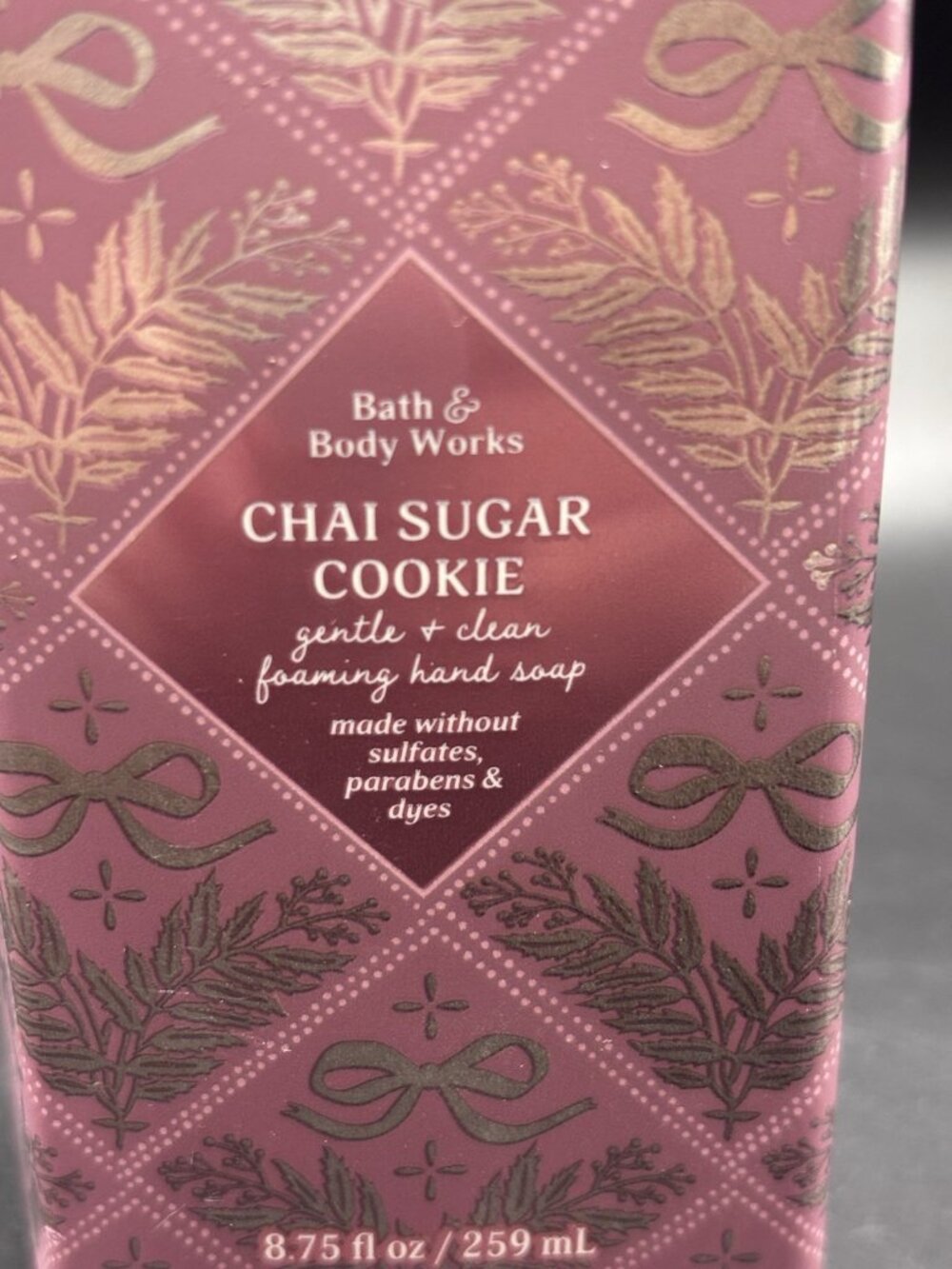 Bath & Body Works Chai Sugar Cookie Gentle Foaming Hand Soap 8.75 oz Christmas - Picture 7 of 12